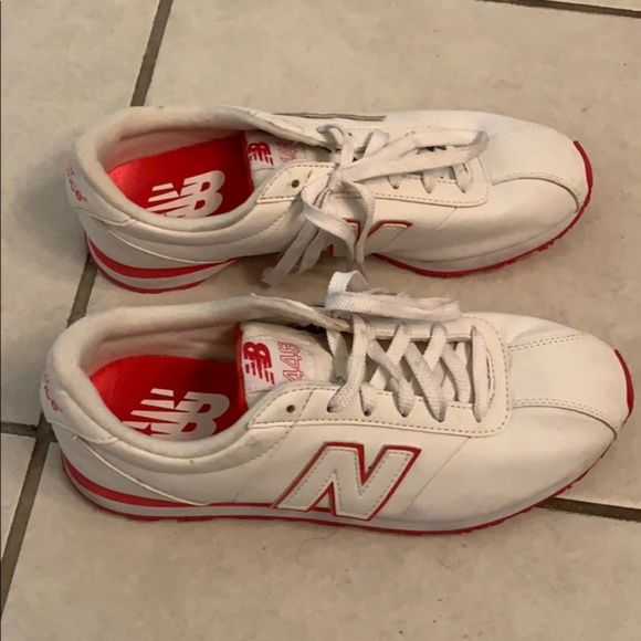 New Balance Leather Running Sneakers  White sz. 10 - Picture 2 of 5